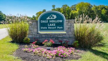 Dale Hollow Lake State Resort Park front Gate